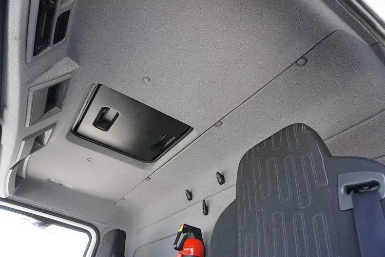 Mercedes ATEGO / 1221 / ACC / EURO 6 / KONTENER + WINDA / 17 PALET zdjęcie 17