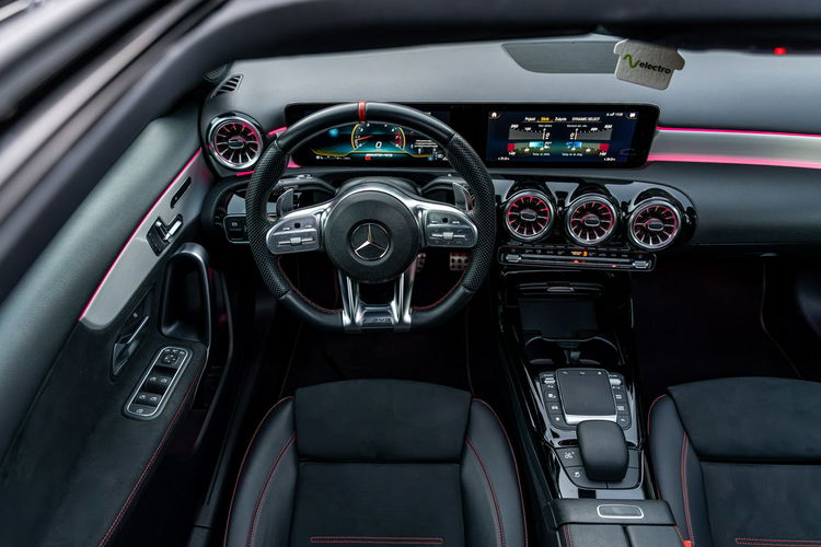 Mercedes A 35 AMG 4-Matic 7G-DCT 306KM / Bezwypadkowy / NISKI PRZEBIEG / Import Francja zdjęcie 43
