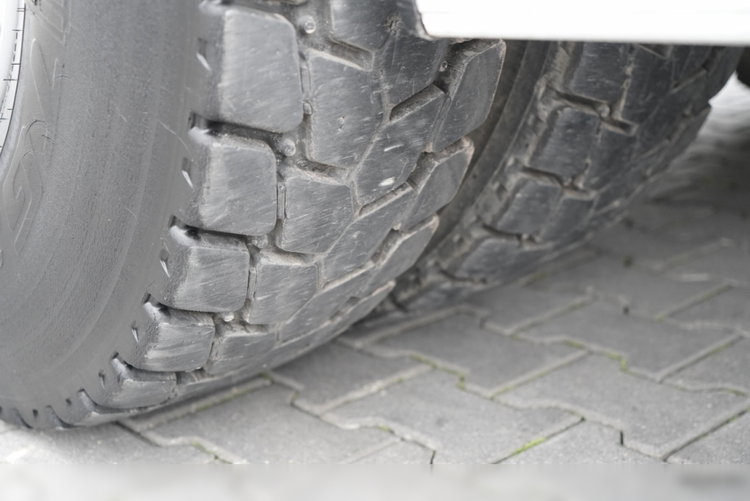 MAN TGS 35.420 / 8x4 / WYWROTKA 2 STRONNA / HYDROBURTA / BORDMATIC  + HDS HIAB 148 B-3 / Wysów 10 m / / CHWYTAK / EURO 6 zdjęcie 30