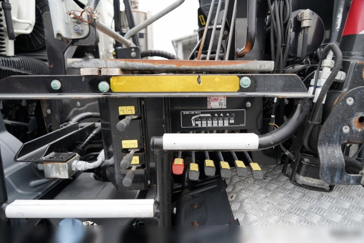 MAN TGS 35.420 / 8x4 / WYWROTKA 2 STRONNA / HYDROBURTA / BORDMATIC  + HDS HIAB 148 B-3 / Wysów 10 m / / CHWYTAK / EURO 6 zdjęcie 34