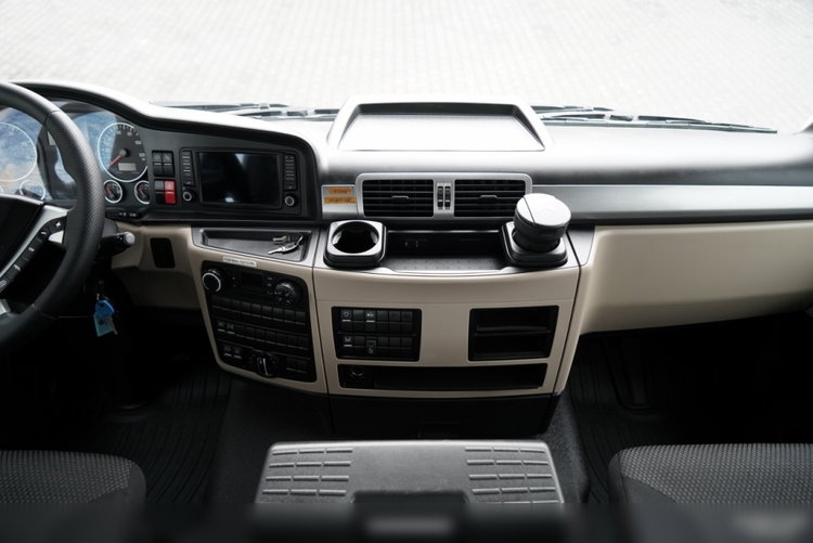 MAN TGS 35.420 / 8x4 / WYWROTKA 2 STRONNA / HYDROBURTA / BORDMATIC  + HDS HIAB 148 B-3 / Wysów 10 m / / CHWYTAK / EURO 6 zdjęcie 49