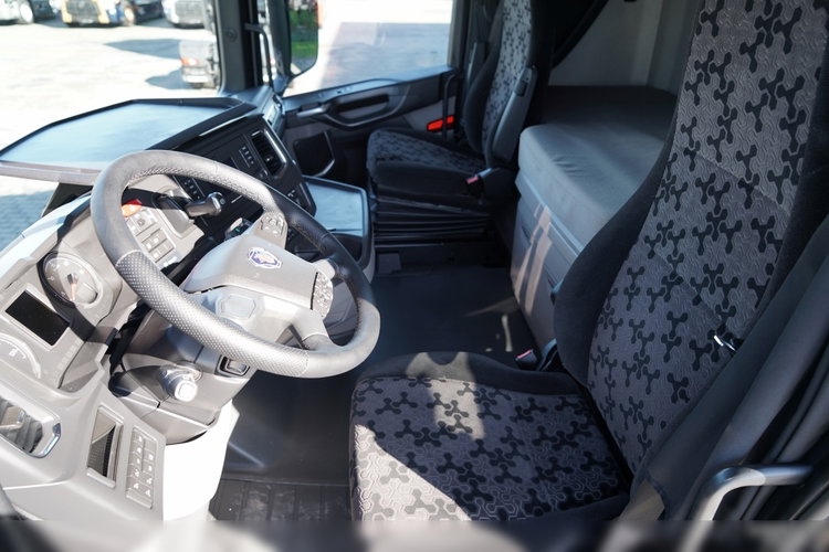 Scania S 500 / RETARDER / KLIMA POSTOJOWA / CAŁA NA PODUSZKACH / OPONY 100% zdjęcie 24