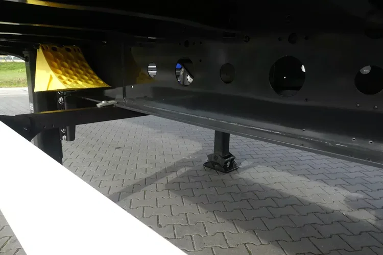 Wielton FIRANKA / STANDARD / OŚ PODNOSZONA / OSIE SAF / zdjęcie 17