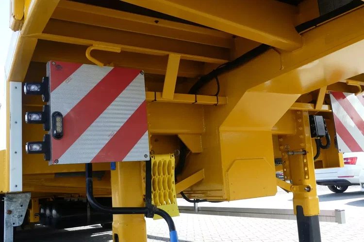 BODEX NISKOPODWOZIOWA / LAWETA / PRZEBIEG 18 TYS KM / zdjęcie 26