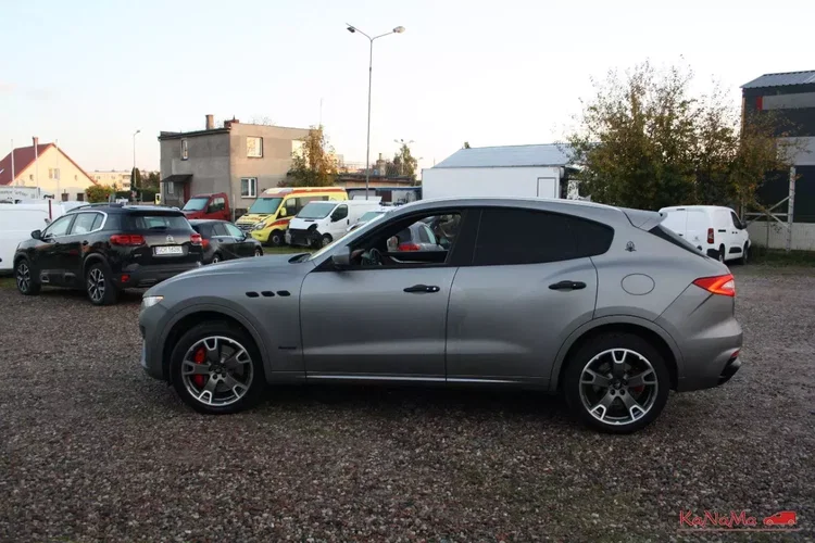 Maserati levante zdjęcie 14