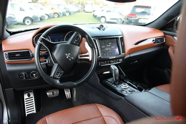 Maserati levante zdjęcie 22