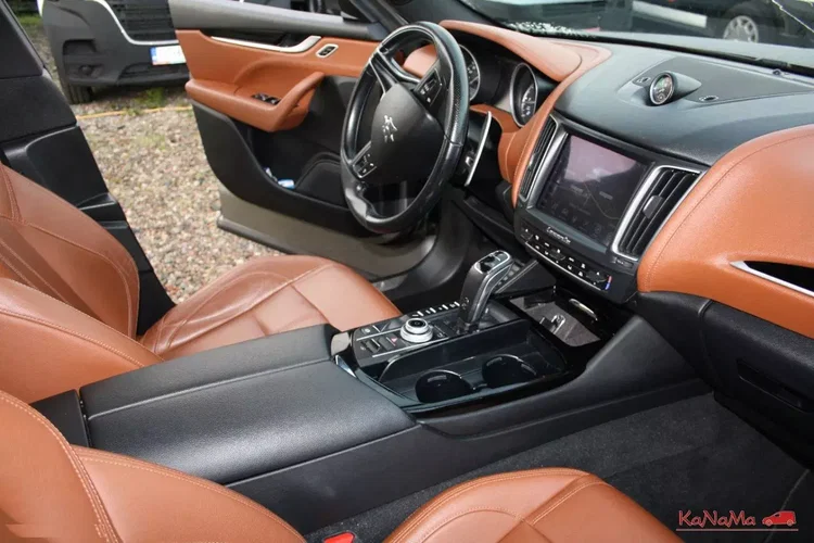 Maserati levante zdjęcie 26