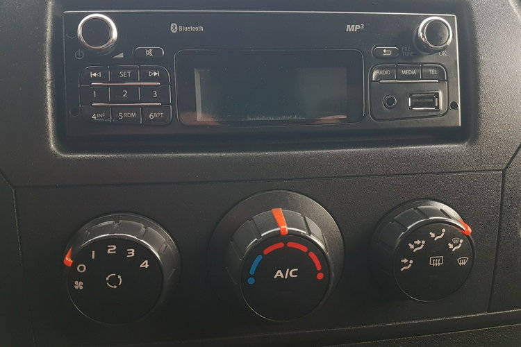 Renault Master KONTENER 8EP 4.21x2.23x2.22 KLIMA MANUAL KRAJOWY 6-BIEGÓW zdjęcie 32