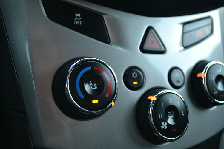 Chevrolet Trax Klimatyzacja Podgrzewane Fotele Serwis Zadbany 1.4 140KM zdjęcie 19