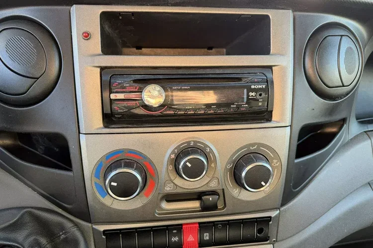 Iveco Daily 70C18 V H zdjęcie 13