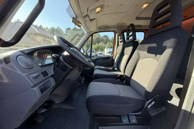 Iveco Daily 70C18 V H zdjęcie 15