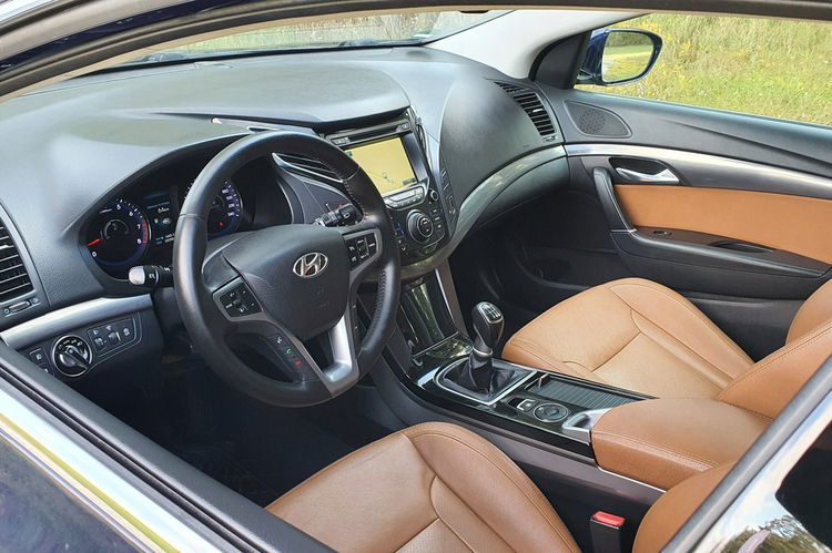 Hyundai i40 1.6 GDI 135KM # Navi # Kamera # Climatonic # KeyLess GO # Skóra zdjęcie 11