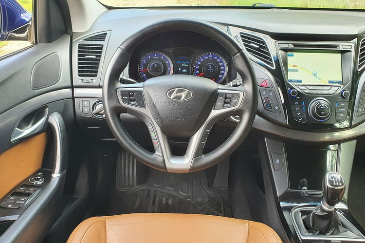 Hyundai i40 1.6 GDI 135KM # Navi # Kamera # Climatonic # KeyLess GO # Skóra zdjęcie 16