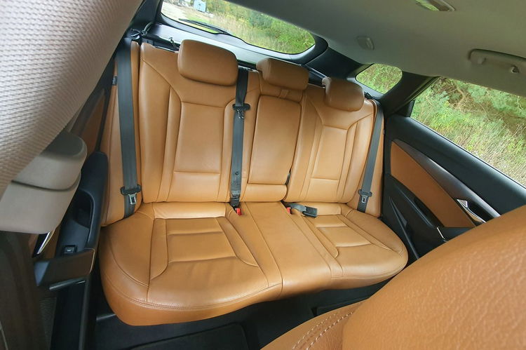 Hyundai i40 1.6 GDI 135KM # Navi # Kamera # Climatonic # KeyLess GO # Skóra zdjęcie 9