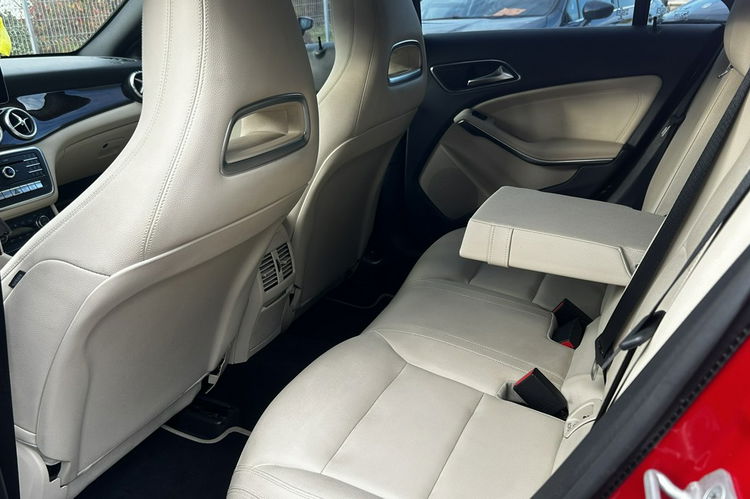 Mercedes CLA 250 Pakiet AMG Navi Automat - Raty Gwarancja Zamiana zdjęcie 11