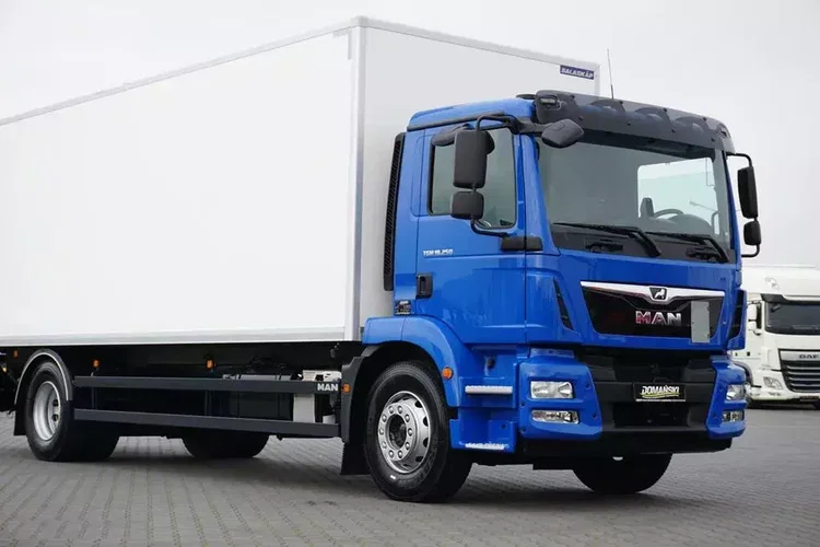 MAN TGM / 18.250 / EURO 6 / IZOTERMA + WINDA / 19 PALET / OTWIERANY BOK zdjęcie 26