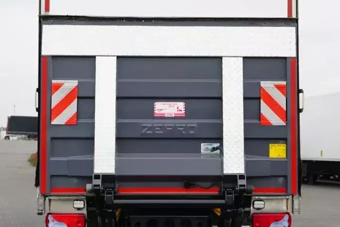 MAN TGM / 18.250 / EURO 6 / IZOTERMA + WINDA / 19 PALET / OTWIERANY BOK zdjęcie 30