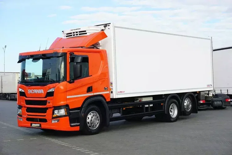 Scania P 410 / E 6 / CHŁODNIA + WINDA / 18 PALET / RETARDER / OŚ SKRĘTNA zdjęcie 2