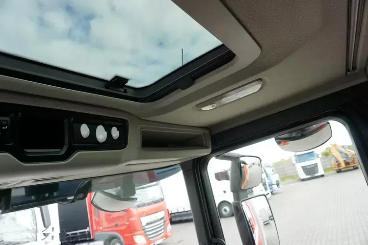 Scania P 410 / E 6 / CHŁODNIA + WINDA / 18 PALET / RETARDER / OŚ SKRĘTNA zdjęcie 21