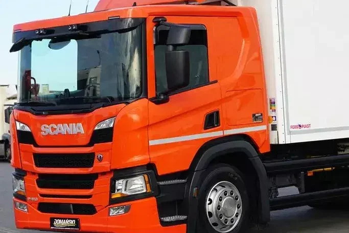 Scania P 410 / E 6 / CHŁODNIA + WINDA / 18 PALET / RETARDER / OŚ SKRĘTNA zdjęcie 22