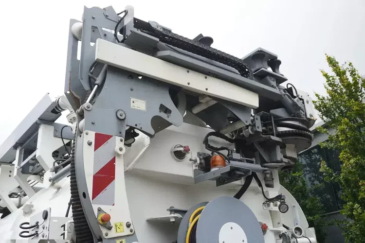 MAN TGS 26.360 E6 / Zabudowa WUKO Rivard 18 m3 / 180 tys. km / oś skrętna zdjęcie 16