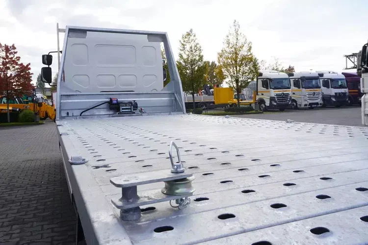 Renault D16 / NOWA Laweta 7.7 m / 170 tys. km zdjęcie 14