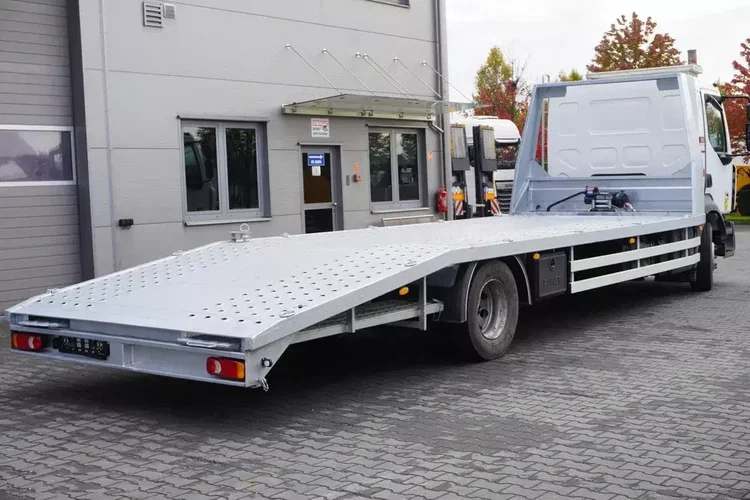 Renault D16 / NOWA Laweta 7.7 m / 170 tys. km zdjęcie 6