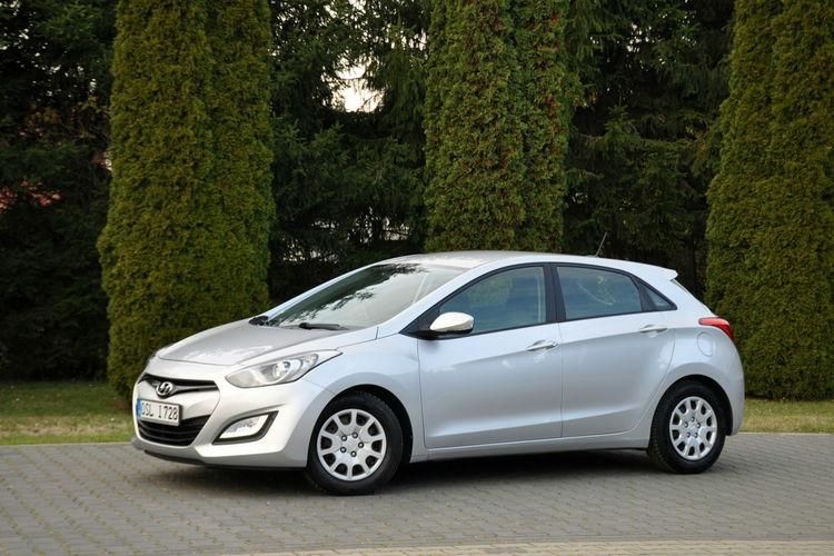 Hyundai i30 1.4i(99KM) 81tyś.km Led Duża Navi Kamera Parktronik Welur I Wł ASO zdjęcie 11