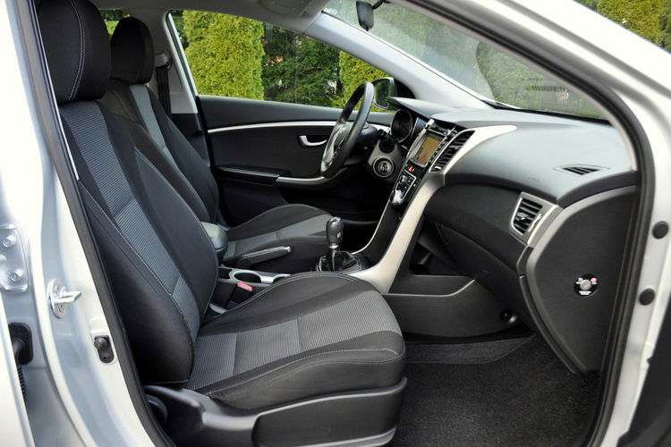 Hyundai i30 1.4i(99KM) 81tyś.km Led Duża Navi Kamera Parktronik Welur I Wł ASO zdjęcie 17