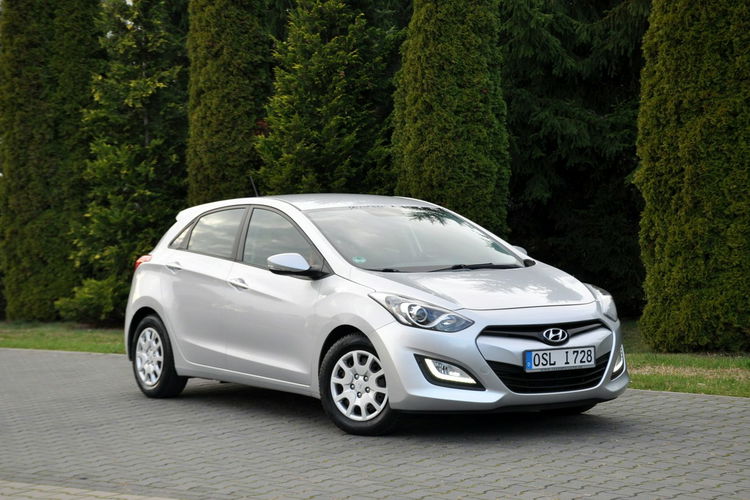 Hyundai i30 1.4i(99KM) 81tyś.km Led Duża Navi Kamera Parktronik Welur I Wł ASO zdjęcie 3