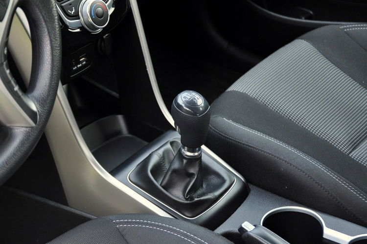 Hyundai i30 1.4i(99KM) 81tyś.km Led Duża Navi Kamera Parktronik Welur I Wł ASO zdjęcie 34