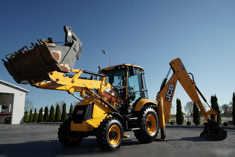 JCB 3CX PLUS / JOYSTICK / KLIMATYZACJA / SZYBKOZŁĄCZE / KOMPLET ŁYŻEK / JAK NOW / SALON POLSKA / zdjęcie 1
