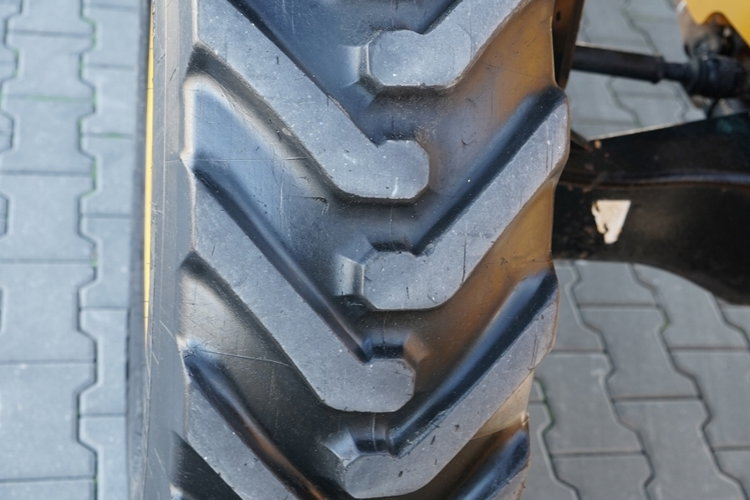 JCB 3CX PLUS / JOYSTICK / KLIMATYZACJA / SZYBKOZŁĄCZE / KOMPLET ŁYŻEK / JAK NOW / SALON POLSKA / zdjęcie 31