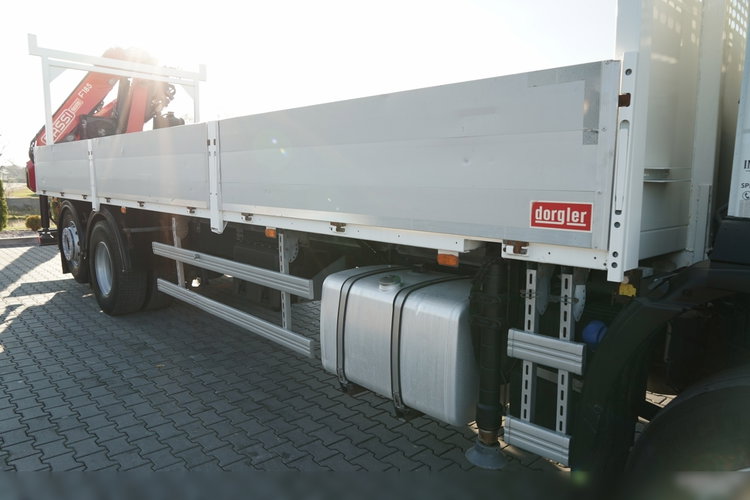 Iveco STRALIS 460 / 6X2 / SKRZYNIOWY 8.1 m + HDS FASSI. F185 MAX UDŹWIG 5 500 KG / STEROWANIE RADIOWE / ROTATOR  zdjęcie 19