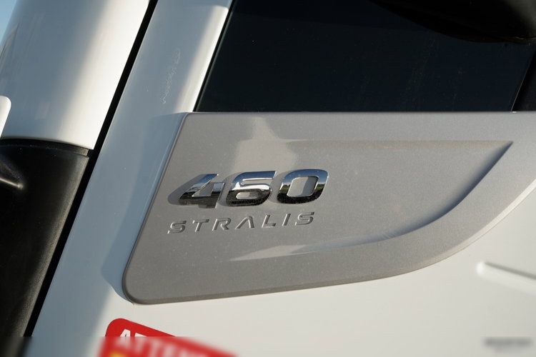 Iveco STRALIS 460 / 6X2 / SKRZYNIOWY 8.1 m + HDS FASSI. F185 MAX UDŹWIG 5 500 KG / STEROWANIE RADIOWE / ROTATOR  zdjęcie 32