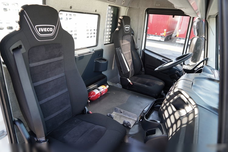 Iveco STRALIS 460 / 6X2 / SKRZYNIOWY 8.1 m + HDS FASSI. F185 MAX UDŹWIG 5 500 KG / STEROWANIE RADIOWE / ROTATOR  zdjęcie 45