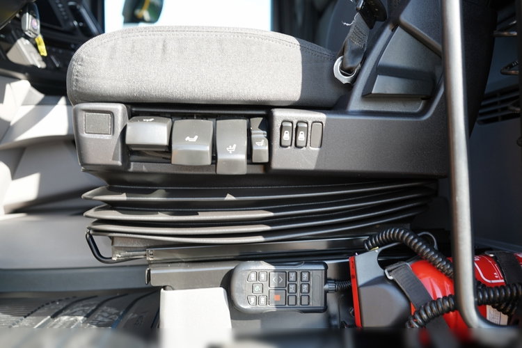 Scania R 500 / RETARDER / CAŁA NA PODUSZKACH / NISKA KABINA zdjęcie 24