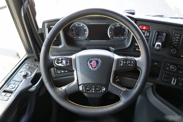 Scania R 500 / RETARDER / CAŁA NA PODUSZKACH / NISKA KABINA zdjęcie 29