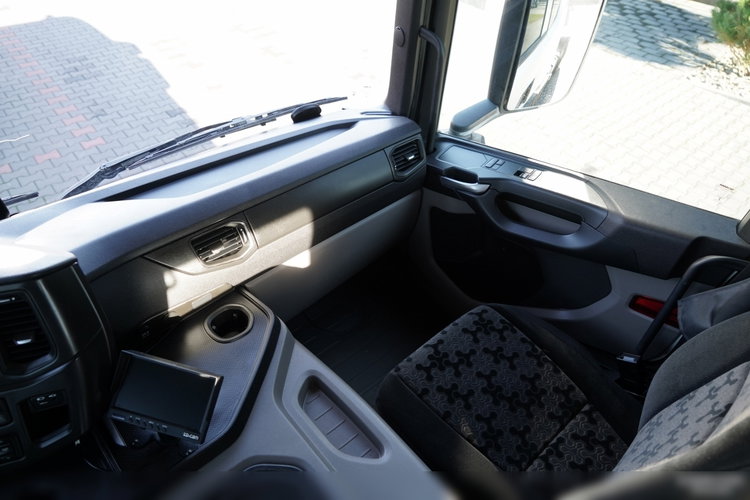 Scania P 450 / RETARDER / HYDRAULIKA / NISKA KABINA   zdjęcie 31