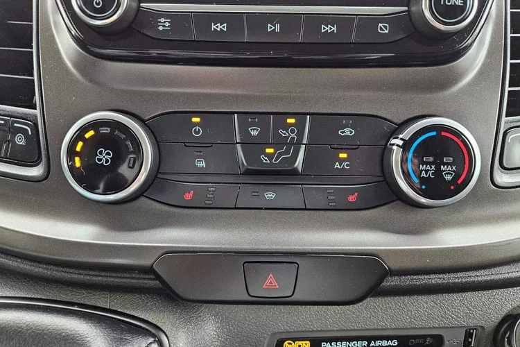 Ford transit-custom L2H2 79900zł NETTO Zabudowa warsztatowa 2.0TdCi/170KM zdjęcie 35