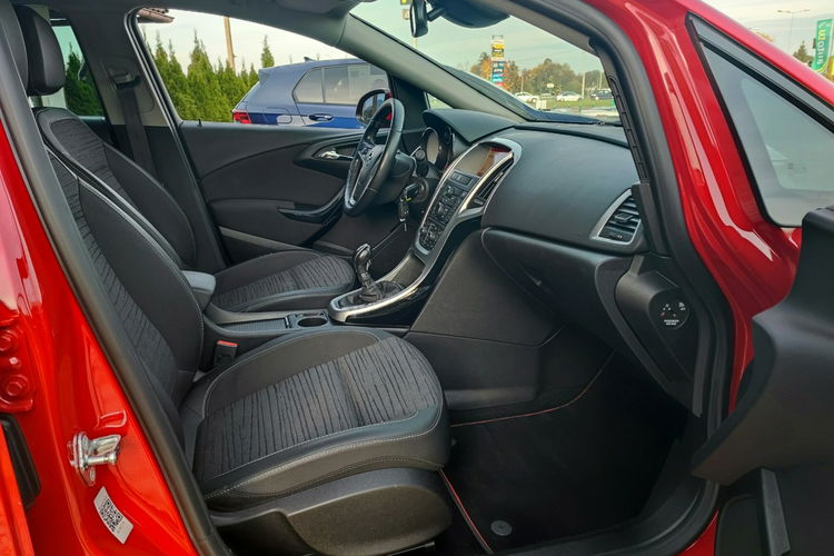 Opel Astra 1.4 Style + pełny serwis + klimatyzacja automatyczna - 2 strefy zdjęcie 16
