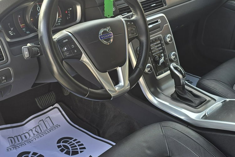 Volvo V70 2.0diesel. Navigacja.Automat.Skóry.Szyberdach.Xenony.Fotele z pamięc zdjęcie 17