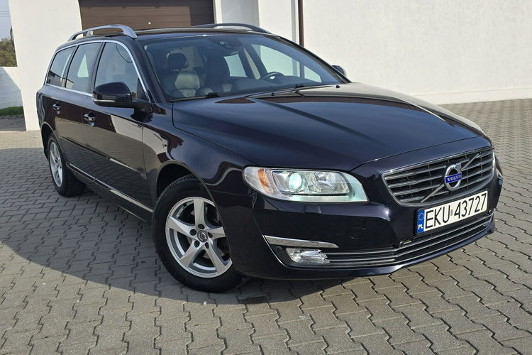 Volvo V70 2.0diesel. Navigacja.Automat.Skóry.Szyberdach.Xenony.Fotele z pamięc zdjęcie 2