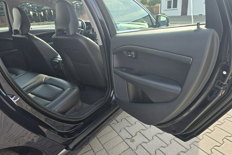 Volvo V70 2.0diesel. Navigacja.Automat.Skóry.Szyberdach.Xenony.Fotele z pamięc zdjęcie 26