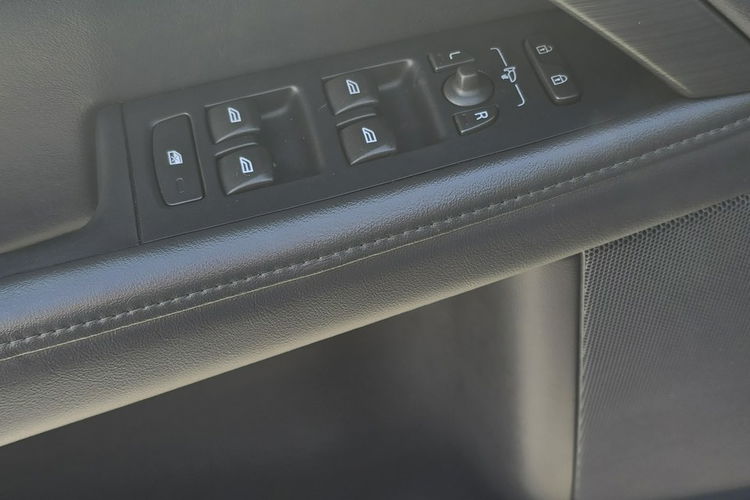 Volvo V70 2.0diesel. Navigacja.Automat.Skóry.Szyberdach.Xenony.Fotele z pamięc zdjęcie 34