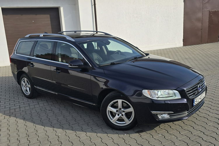 Volvo V70 2.0diesel. Navigacja.Automat.Skóry.Szyberdach.Xenony.Fotele z pamięc zdjęcie 4