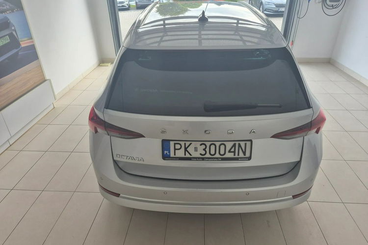 Skoda Octavia zdjęcie 8