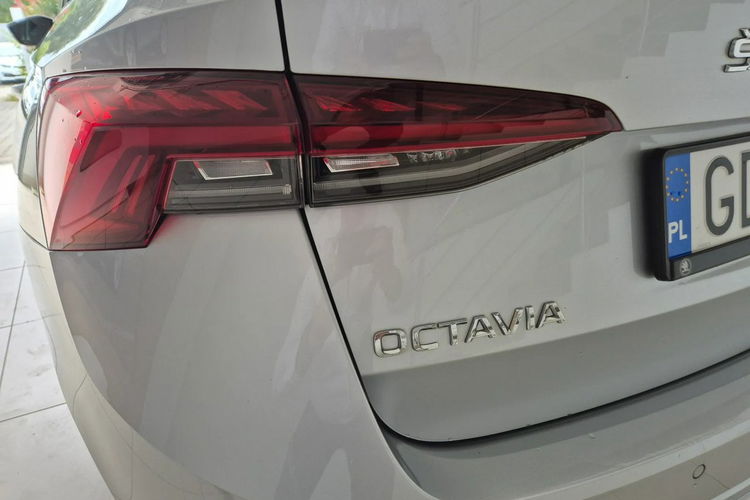 Skoda Octavia zdjęcie 7