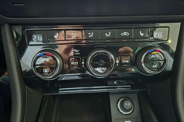 Skoda Superb zdjęcie 19