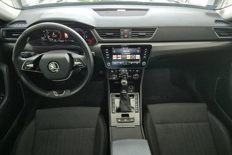 Skoda Superb zdjęcie 11